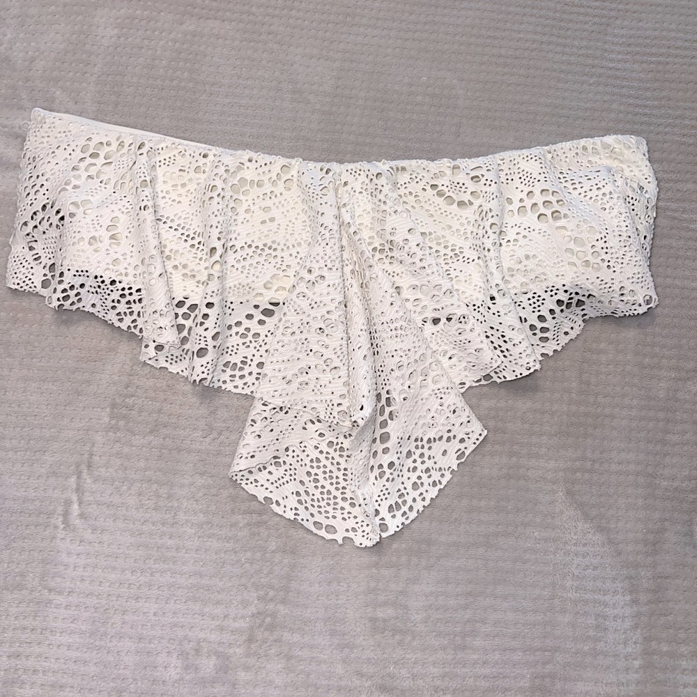 Women's Mossimo Bikini top large